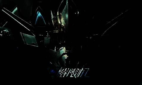 解限机机甲战斗画面