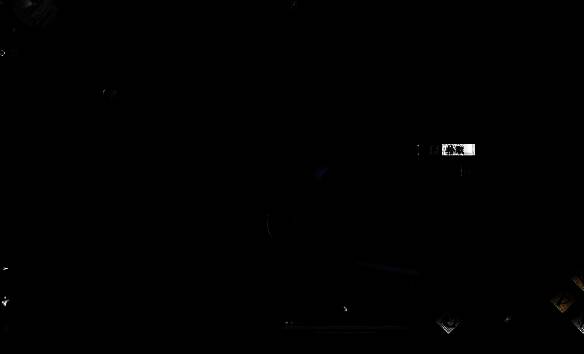 左前方房子房顶道具画面