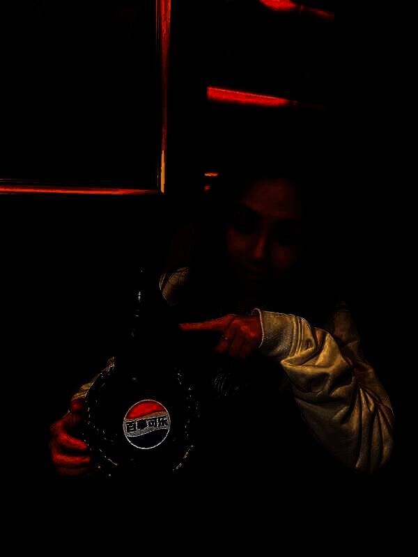 百事可乐与《黑神话：悟空》联名产品不同角度图片