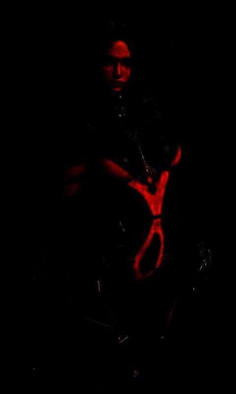 《剑星》超写实雕像另一角度展示