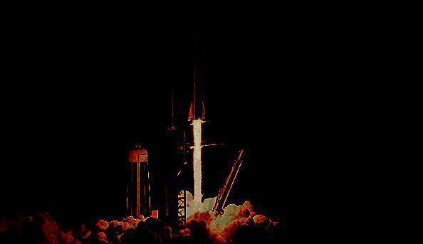 SpaceX‘猎鹰9’火箭携‘龙’飞船发射升空