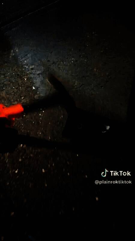 博主暴力打砸Switch2主机现场