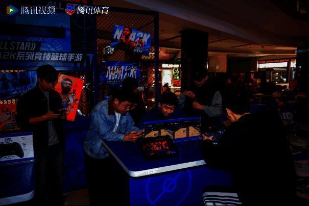 玩家试玩NBA2K All Star,专注操作界面