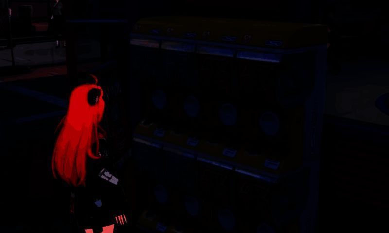 多个扭蛋机排列在一起,颜色各异,贴纸标识清晰可见