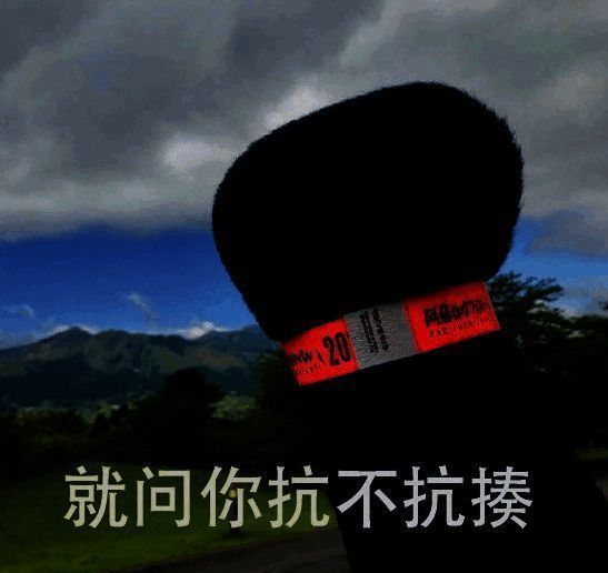 技能反击动画演示，展示防守反击时的火力输出效果