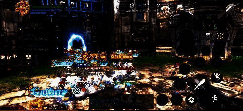 战斗特效炸裂，技能释放流畅自然