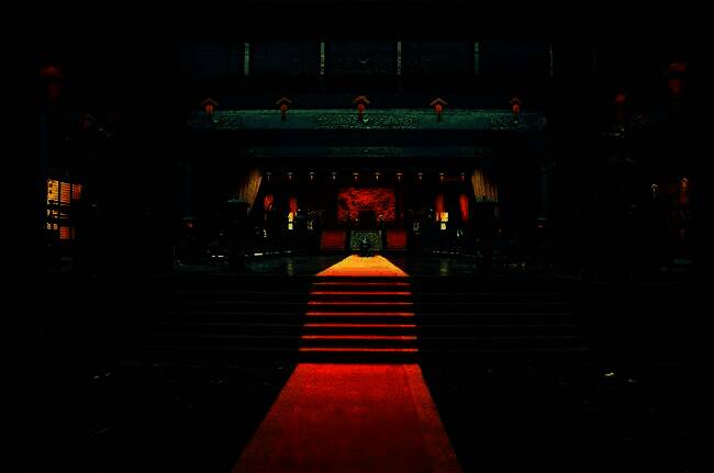 新版《三国》剧照，展现三国人物在战场上的英姿