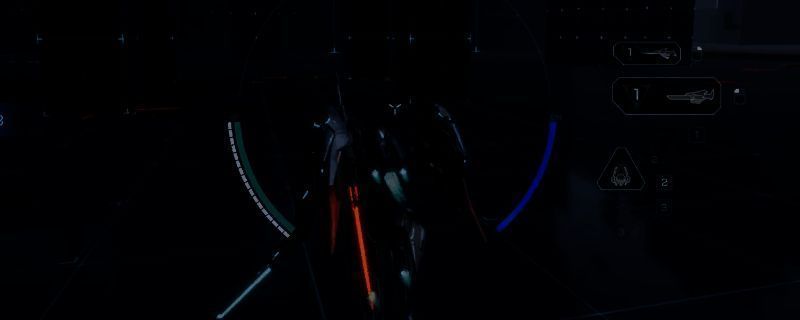 《解限机》中飞景机甲在昏暗战场中启动隐身技能，准备突袭敌方目标的瞬间画面，周围环境为未来都市废墟