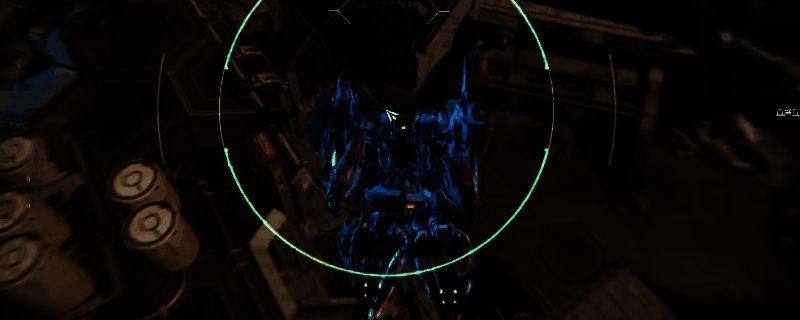 赤霄机甲在战场中发动近身连击的瞬间,刀锋闪耀,敌人被笼罩在技能光效中