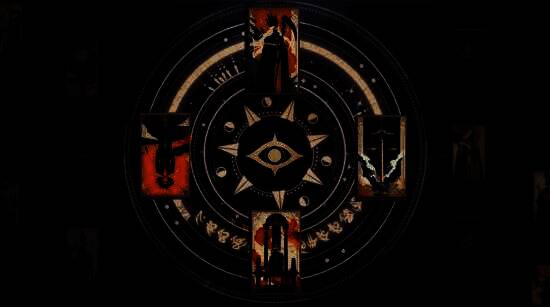 神秘女占卜师在昏暗房间中展开塔罗牌，桌上布满印有眼睛符号的卡牌，空中悬浮着死神、正义等大阿卡那牌