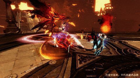 战斗场景动态图,角色在危急时刻变身幻灵,周身燃起金色火焰,释放大范围技能击退敌方多名敌人