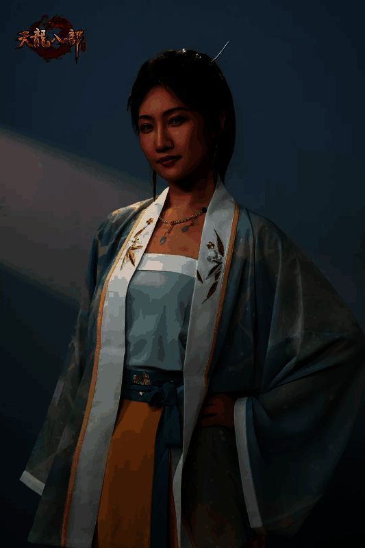 凌之轩COS古风角色演唱图，手持折扇，眼神灵动