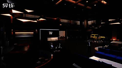 改装车间内，一辆炫酷跑车正在进行喷漆，周围摆放着各种改装零件，科技感十足