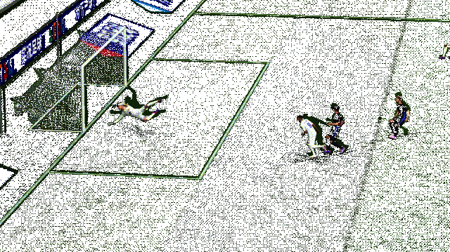 卡卡在禁区内使用马赛回旋过人，动作流畅，防守球员被甩开