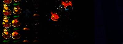 游戏战斗场景中寒光菇释放技能的瞬间，全屏泛起蓝色冰霜，僵尸被冻结在原地