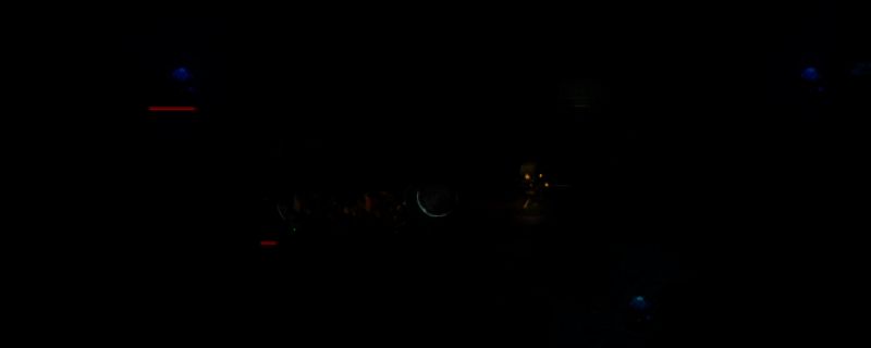 《地心归途》游戏界面展示基地建设场景，多个设施有序排列，体现自动化布局