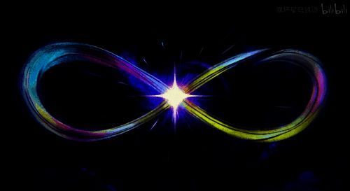 阿格莱雅角色立绘展示，身着金色长裙，周身环绕光辉与符文