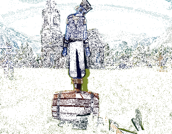 一名士兵被投矛击中前突然弯腰，矛从头顶飞过，动作夸张搞笑