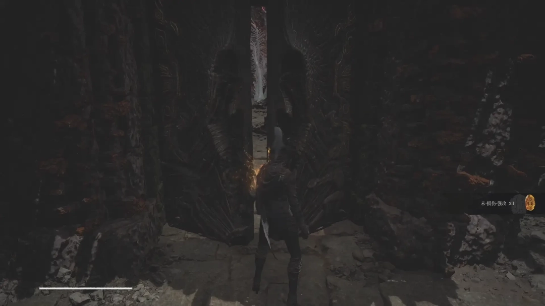 捷径石阶下行视角，阶梯盘旋向下延伸至朦胧火光处，暗示通往初始篝火的安全路径